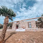 Stone Built House Next To The أمولياني