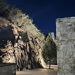 Stone Built House Next To The فيلة