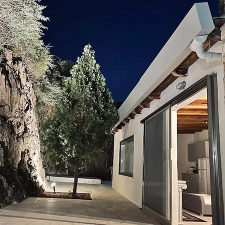 Villa Stone Built House Next To The Ammouliani