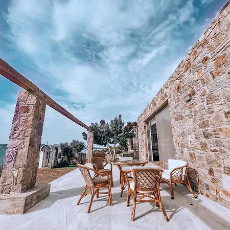 Stone Built House Next To The Villa Amolianí