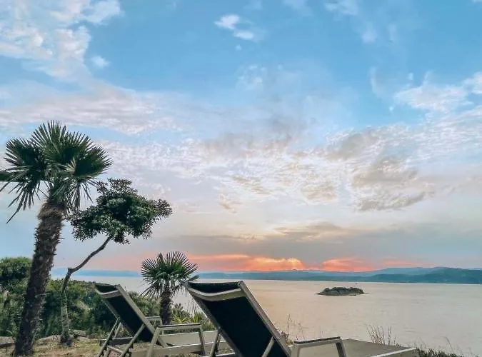 Villa Stone Built House Next To The Ammouliana