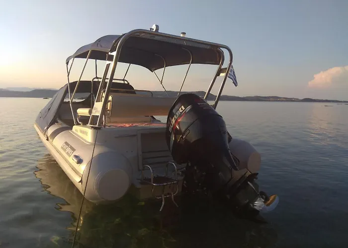 Villa Stone Built House Next To The Ammouliana